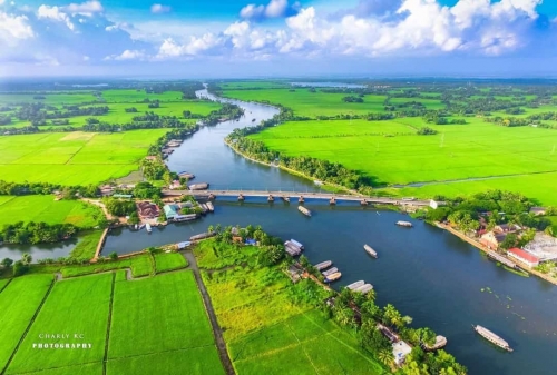 Kochi - Kumarakom (75kms/1.30hrs)